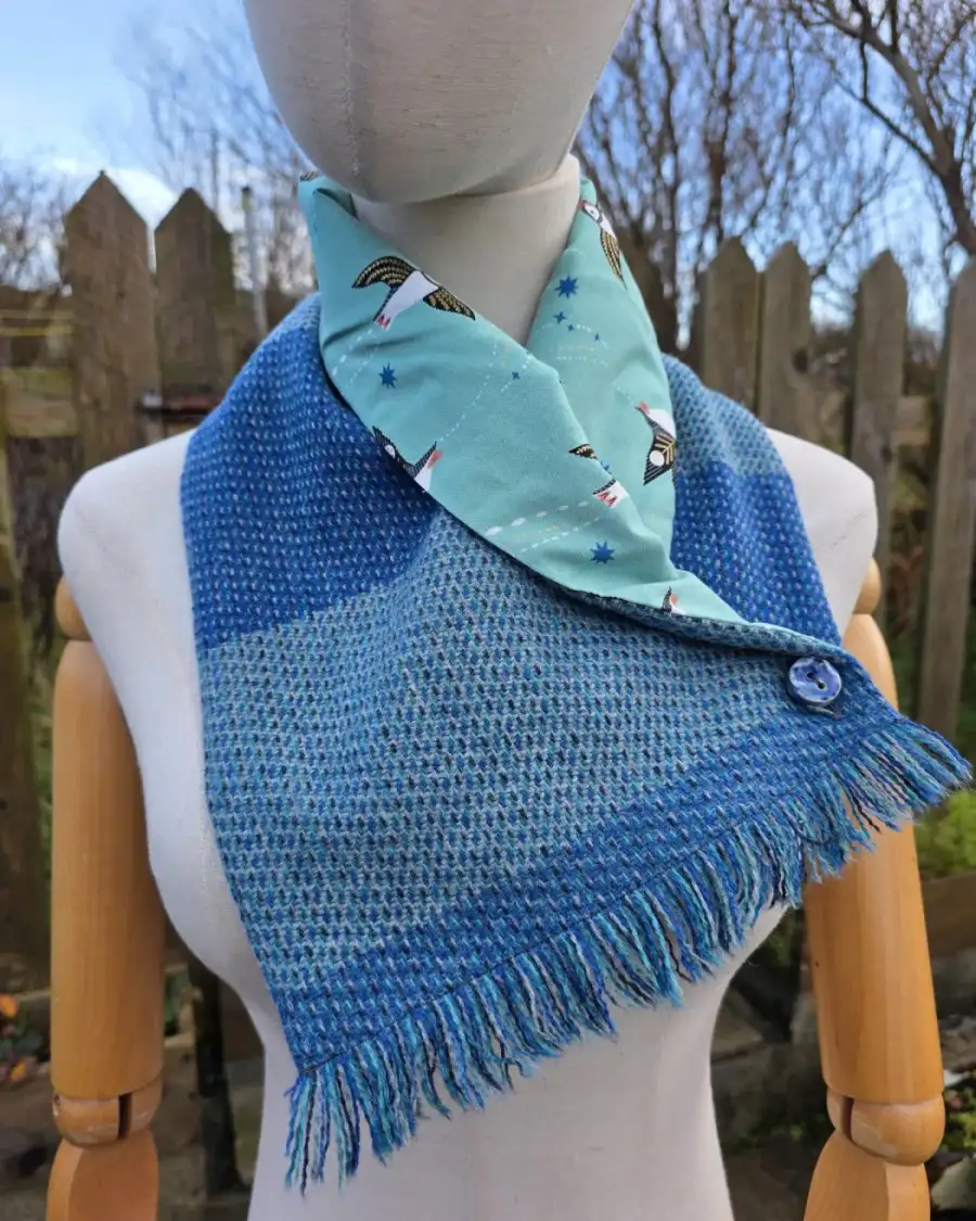 Two Sisters lambswool Tweed neck warmer