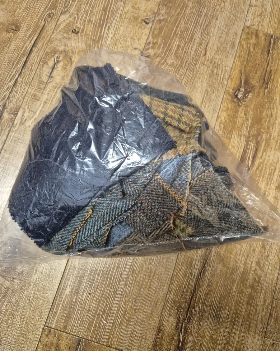 Harris Tweed scraps