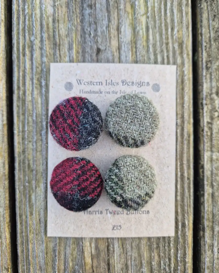 Harris Tweed buttons - 4 3