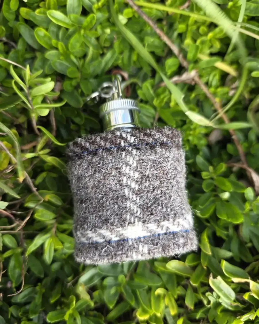 Hipflask keyring with Harris Tweed cover