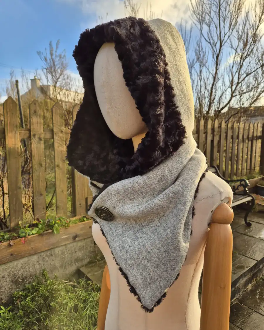 Harris Tweed Hooded scarf