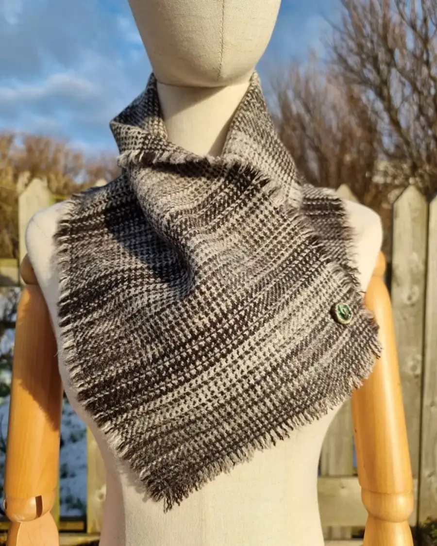 UistWool Tweed Neckwarmer