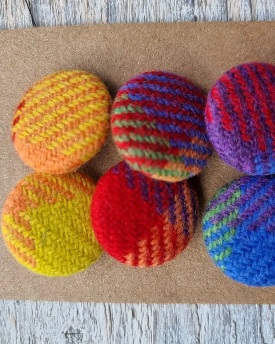 Amor Tweed Buttons - 3