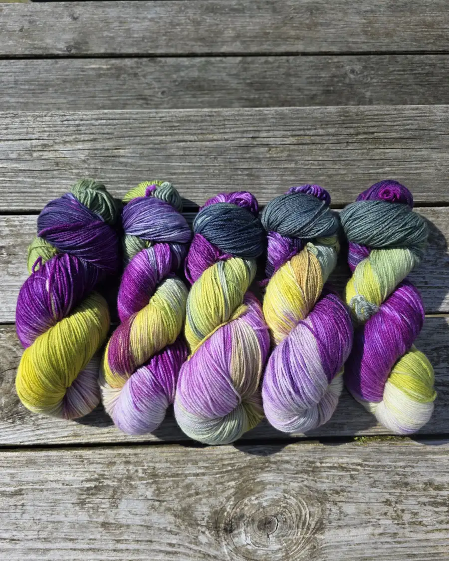 Hand-Dyed Yarn: 100% Merino, 4 ply x5