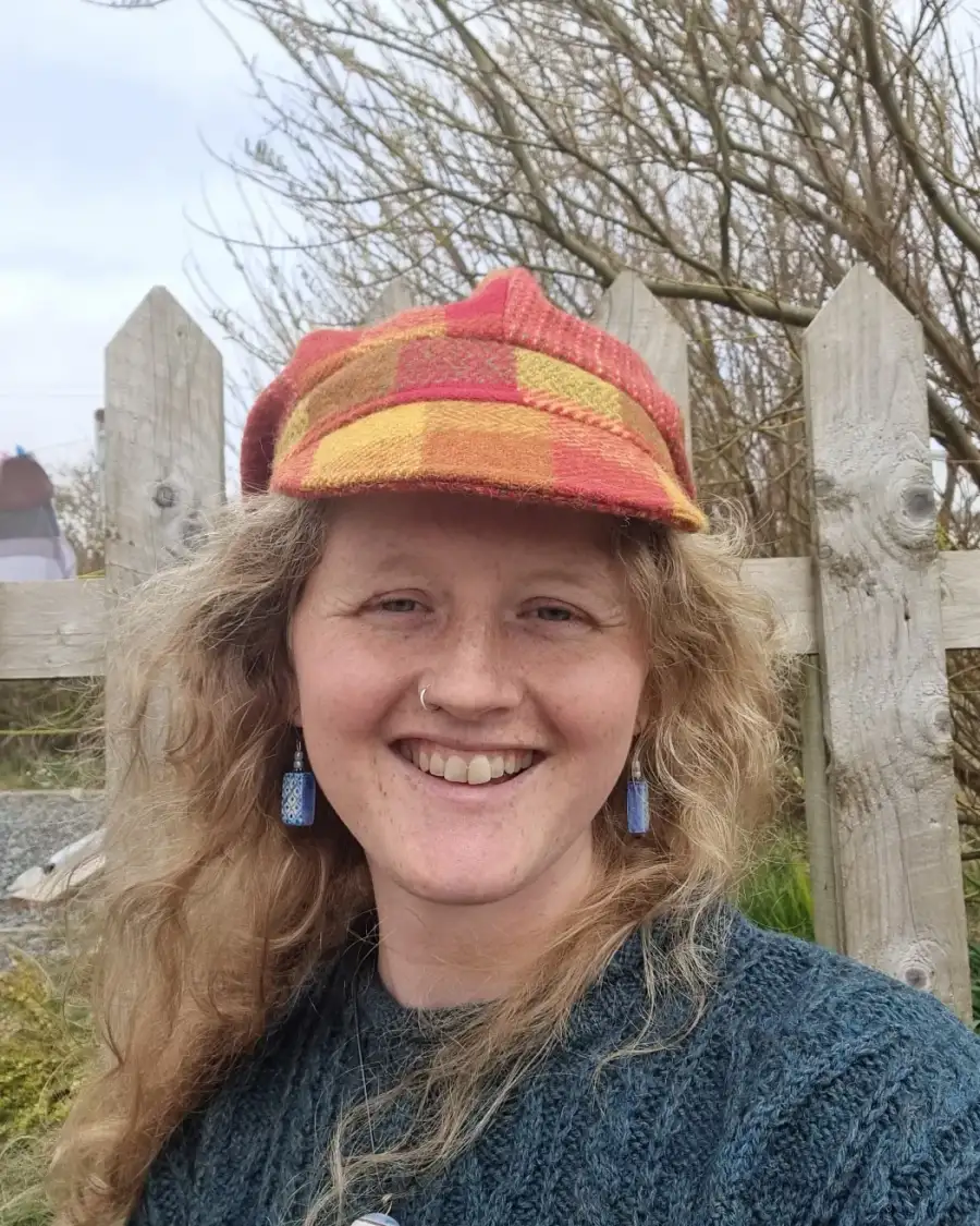 Two Sisters Tweed cap hat 55cm