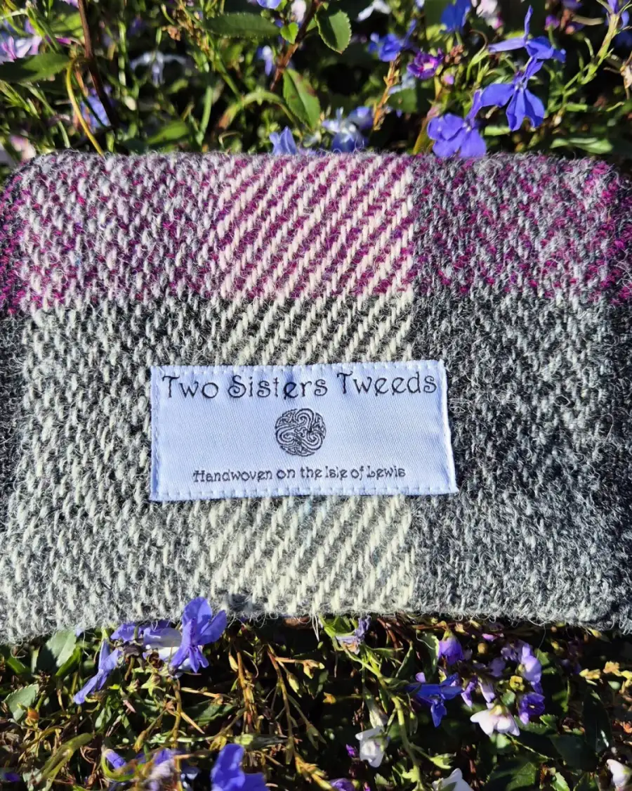 Two Sisters Tweed Zip Purse