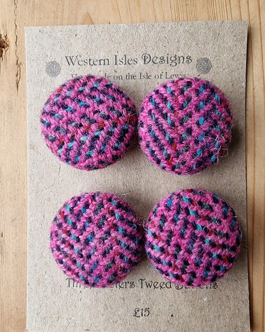 Three Sisters Tweed Buttons - 3 7