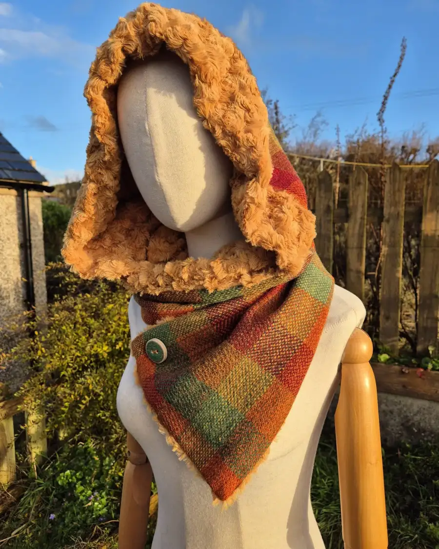Three Sisters Tweed Hooded scarf