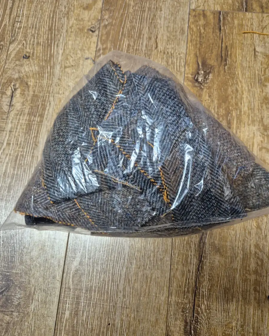 Harris Tweed scraps