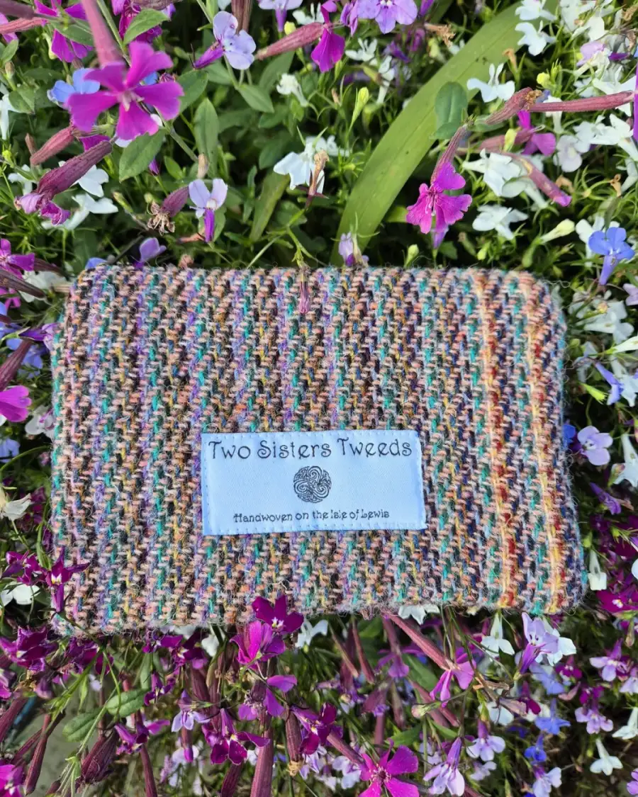 Two Sisters Tweed Zip Purse