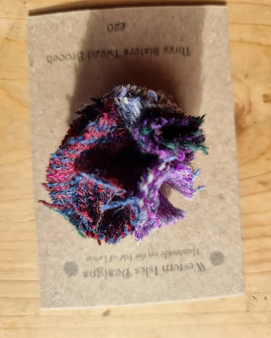 Three Sisters Tweed pin brooch