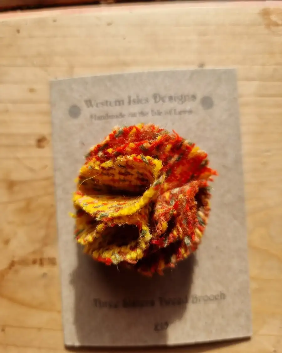 Three Sisters Tweed pin brooch