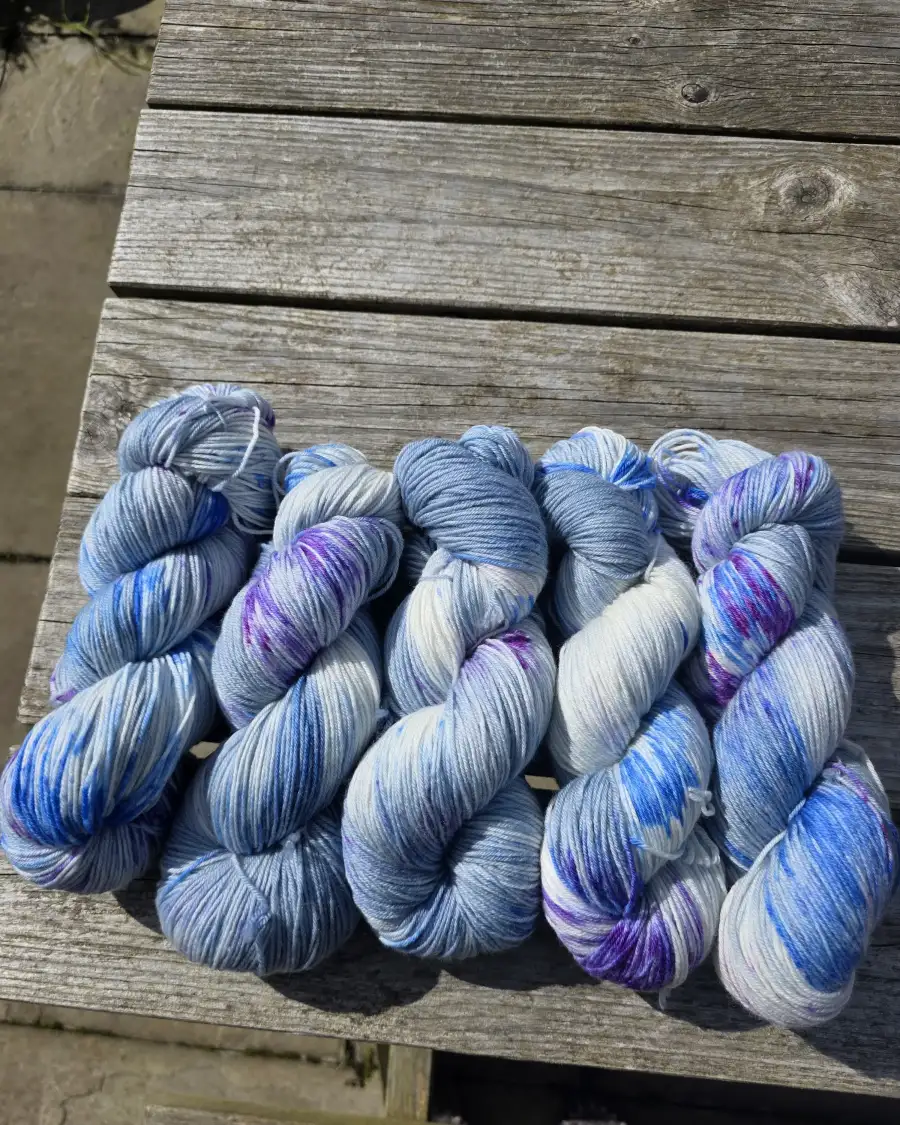 Hand-Dyed Yarn: 100% Merino, 4 ply x5