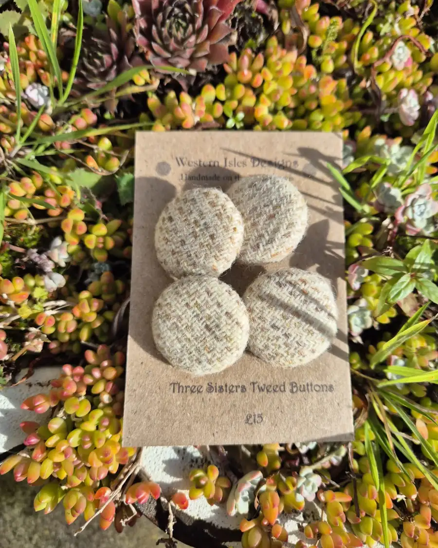 Three Sisters Tweed Buttons