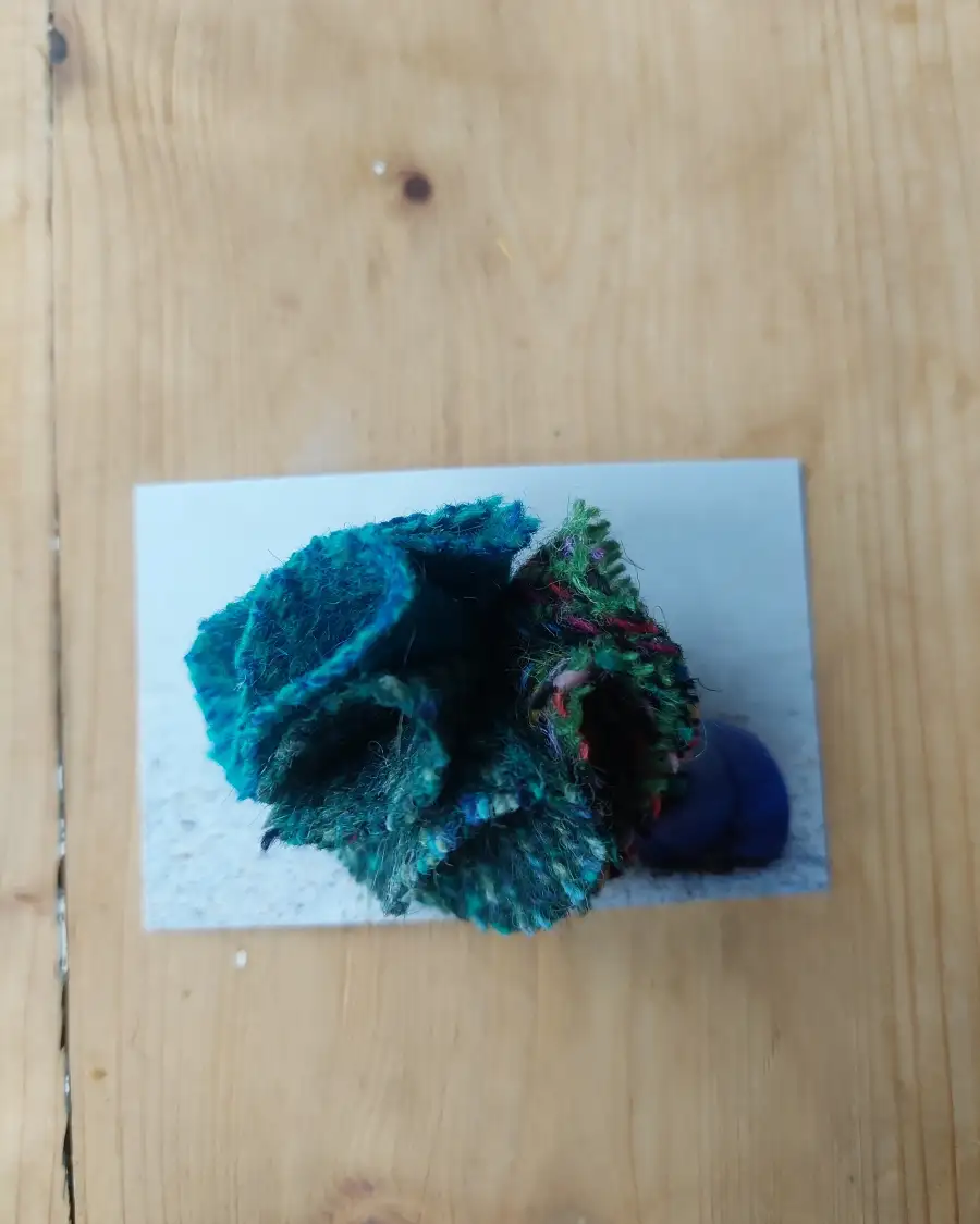 Three Sisters Tweed pin brooch