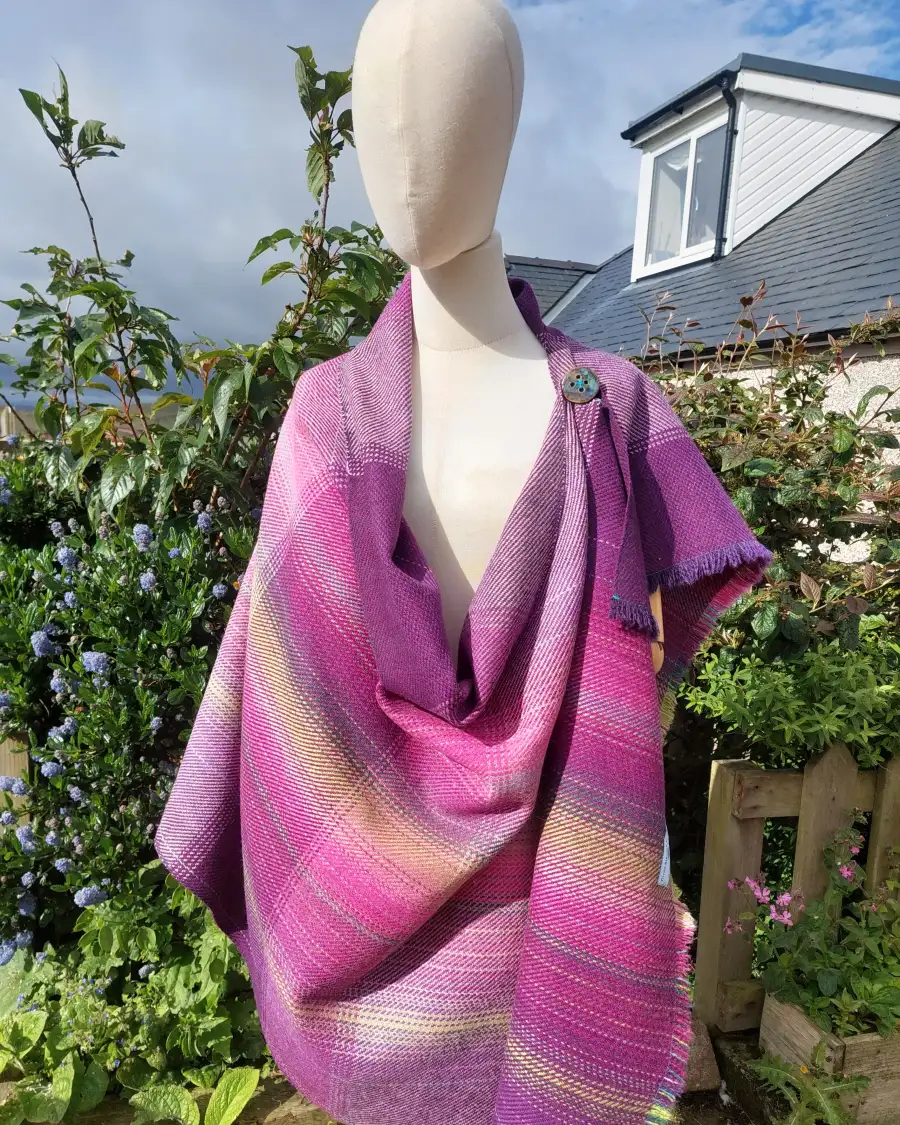 Three Sisters Tweed Shawl Lambswool - Aurora - 2