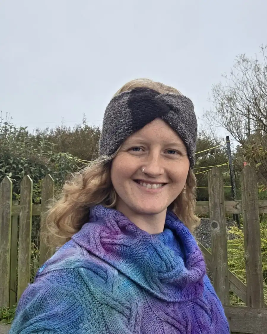 Hand Knitted UistWool headband