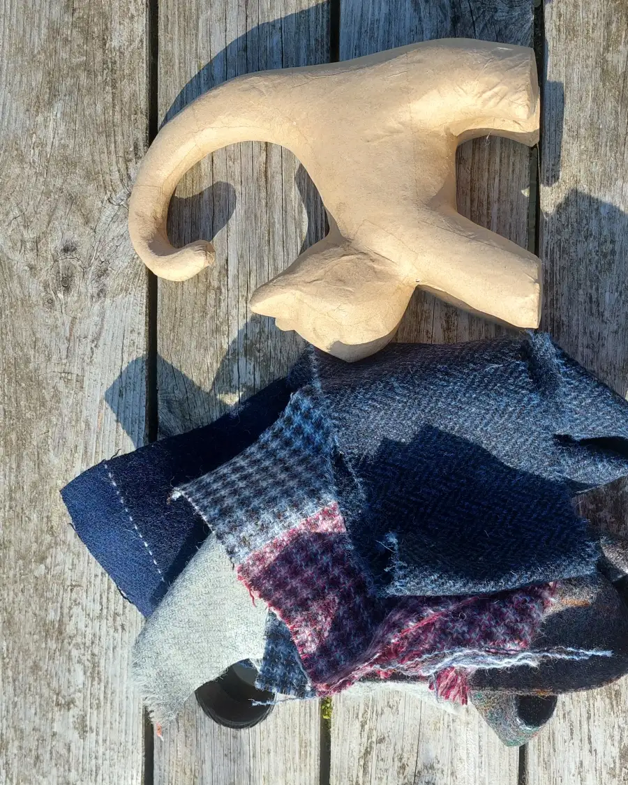Mini George craft pack