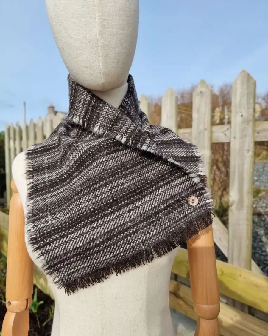 UistWool Tweed Neckwarmer