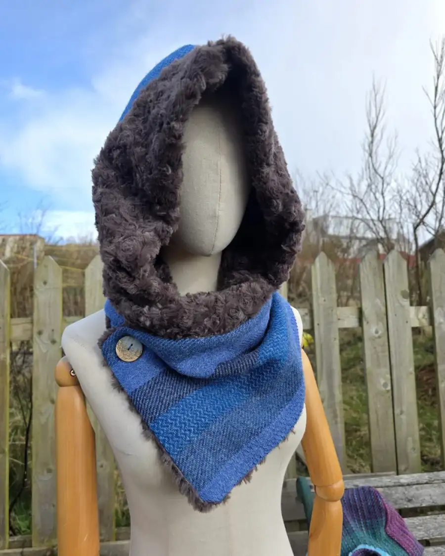 Two Sisters Tweeds Hooded scarf