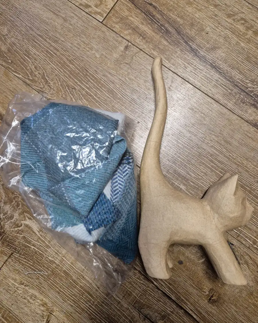 Mini George craft pack