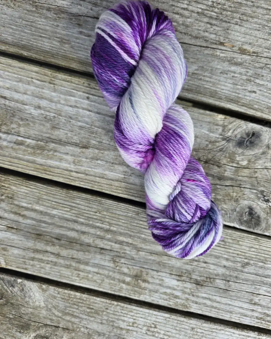 Hand-Dyed Yarn: 100% Merino, aran - 4 2