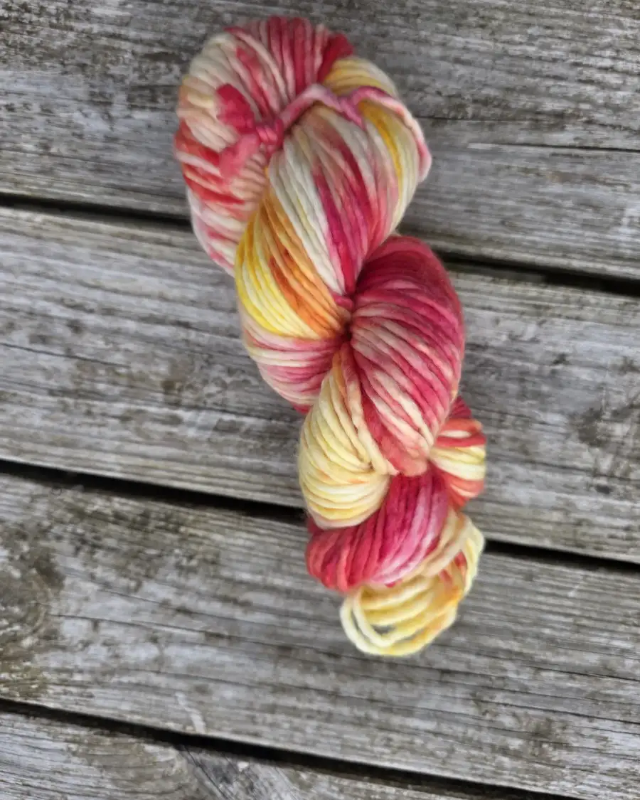 Hand-Dyed Yarn: 100% Merino, chunky - 4 2