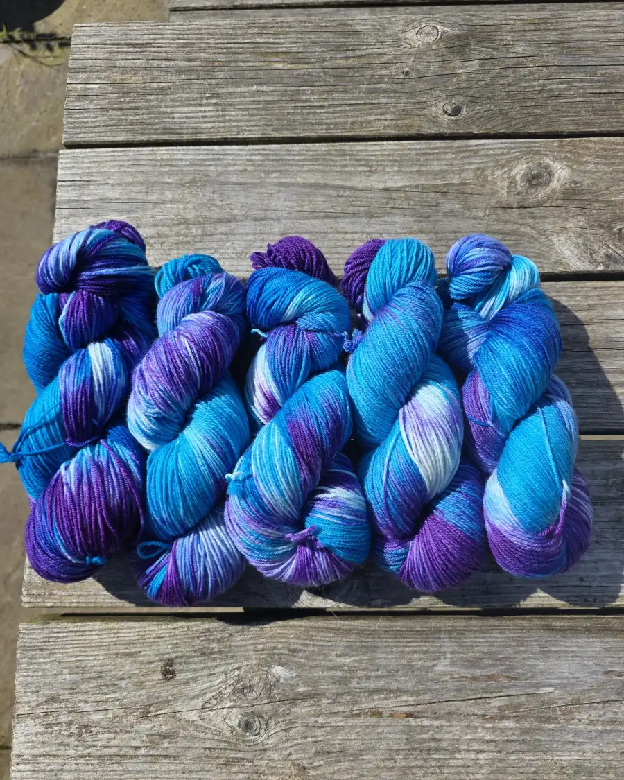 Hand-Dyed Yarn: 100% Merino, 4 ply x5