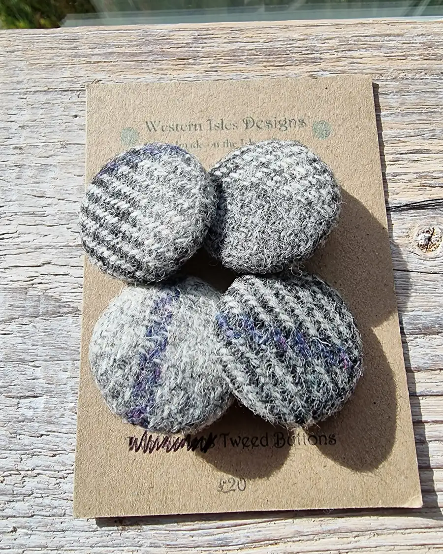 Harris Tweed buttons - 1 5