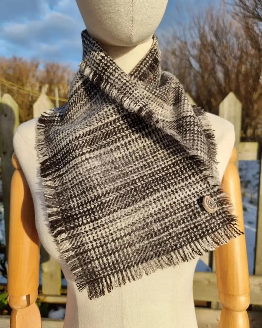 UistWool Tweed Neckwarmer